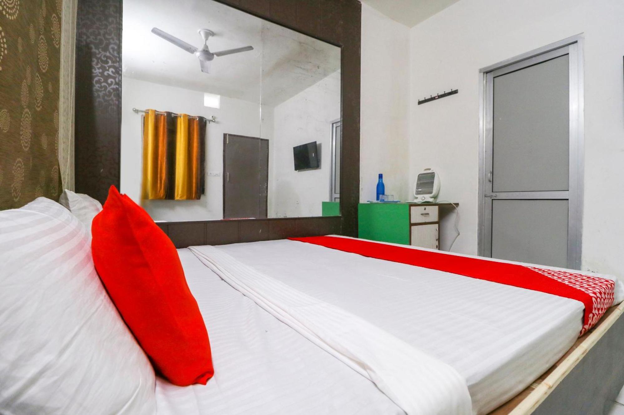 Hotel O Sky Garden Ludhiana Exterior foto